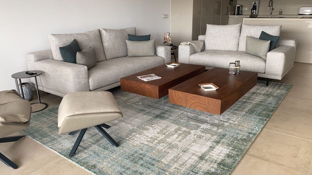 Golden Mile apartment